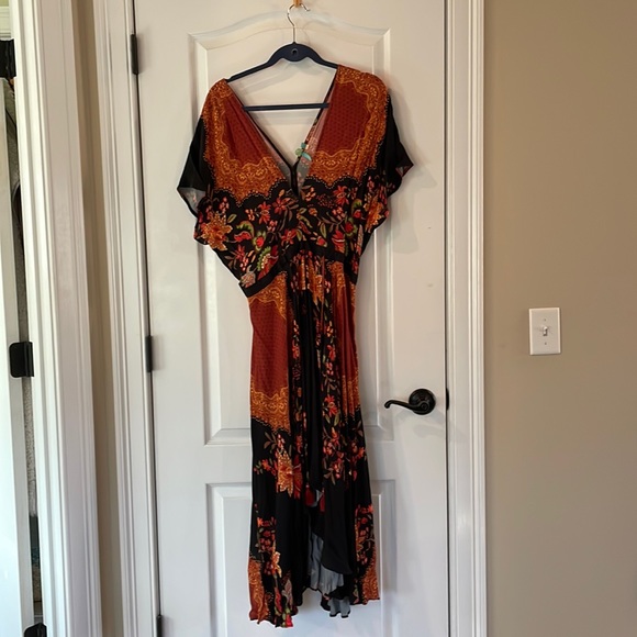 EUC Anthropologie Farm Rio Dress sz L vneck black orange flowy floral - Picture 1 of 5